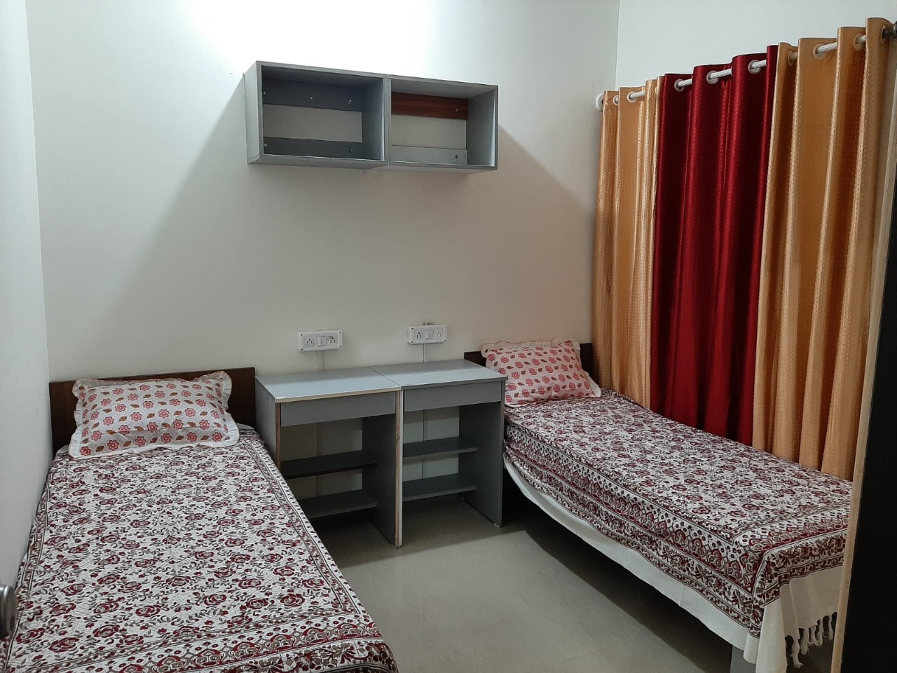 LAVENDER LADIES PG FOR LADIES SIRUSERI - Safe Accommodation in Chennai